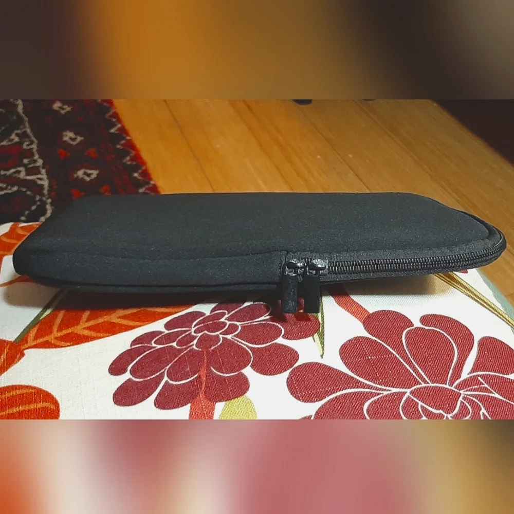🖥 WOOV 🖥  Computer Sleeve